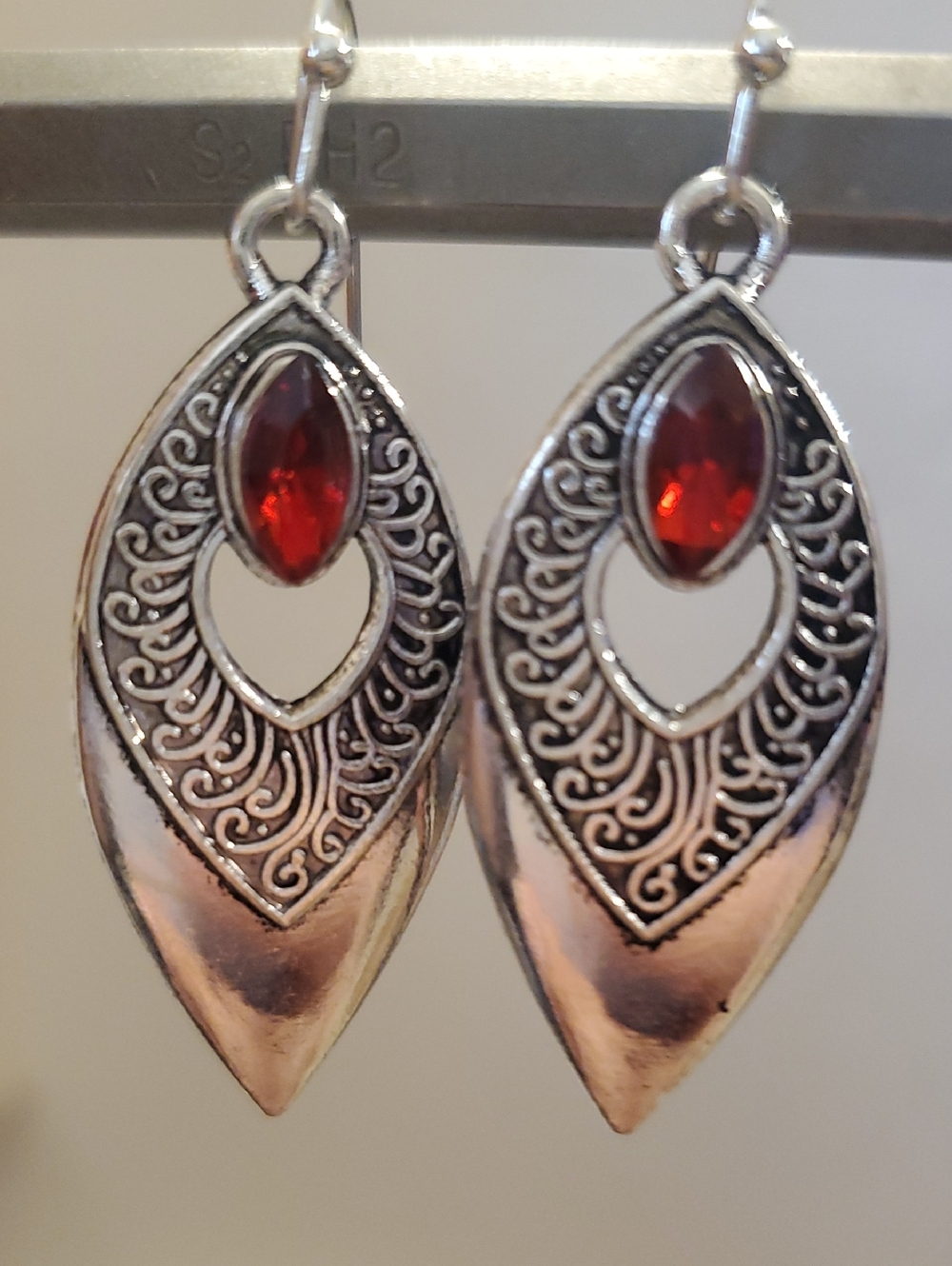 Silver Filigree Teardrop Dangle Earrings with Red Gemstone - Picture 1 of 4